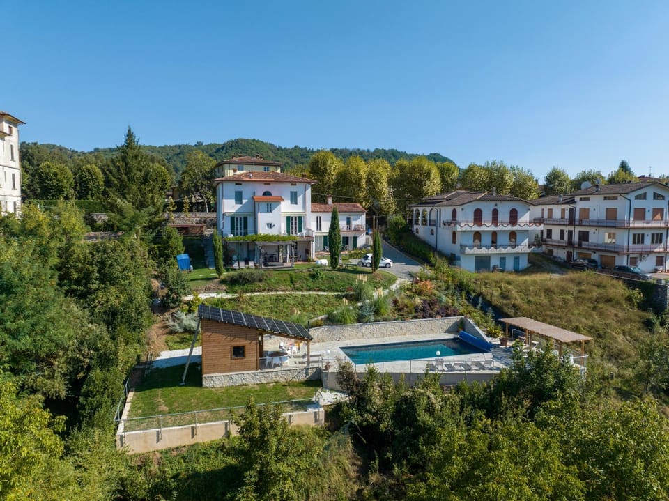 Property building, Swimming pool