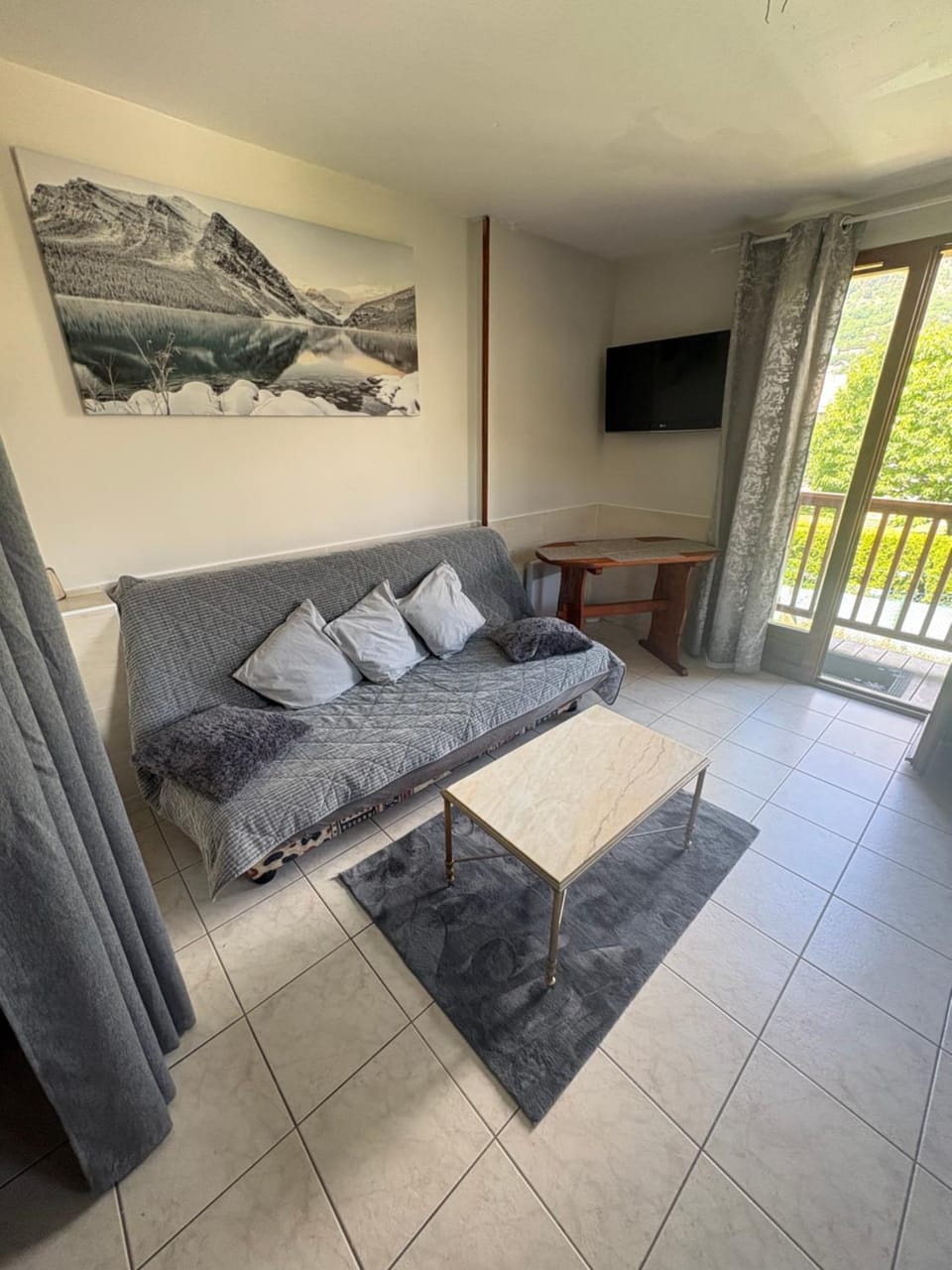 Studio à la montagne calme Apartment in Briançon
