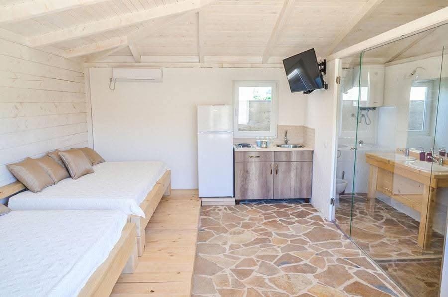 White house Apartment in Ulcinj Municipality