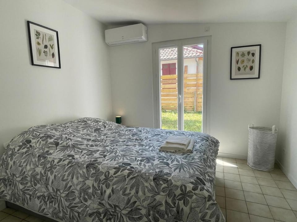 Maison dans le quartier calme de La Hume House in Gujan-Mestras