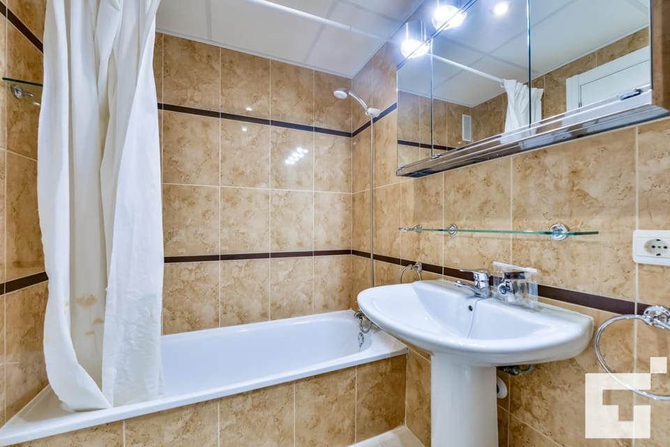 Bathroom, Bath