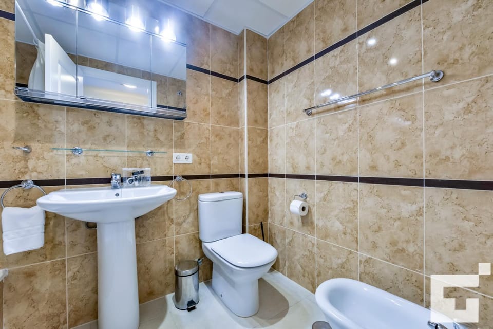 Bathroom, Bath