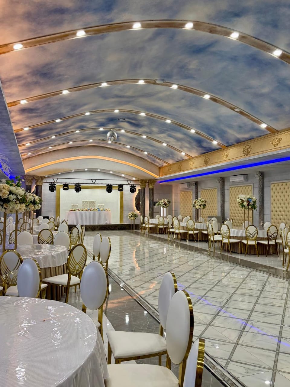 Restaurant/places to eat, Restaurant/places to eat