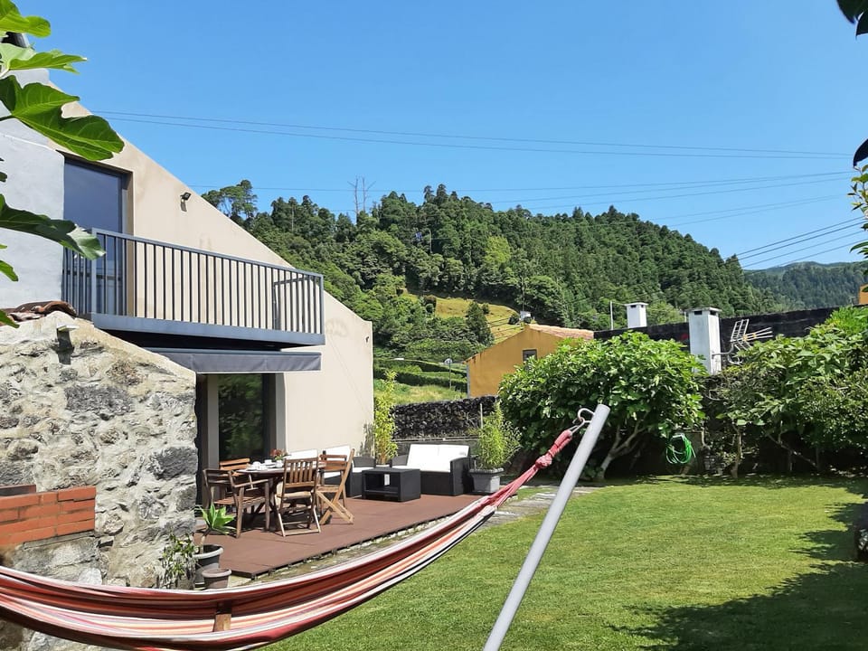 Property building, Patio, Garden