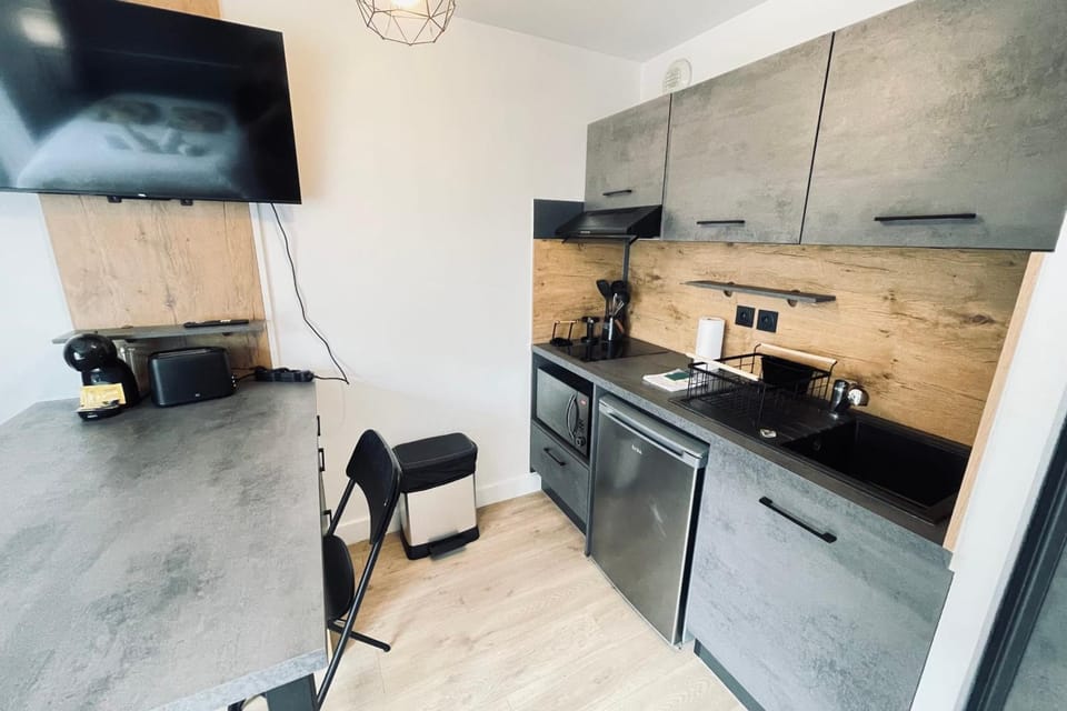 Studio with balcony and Wifi in Toulouse Apartment in Toulouse