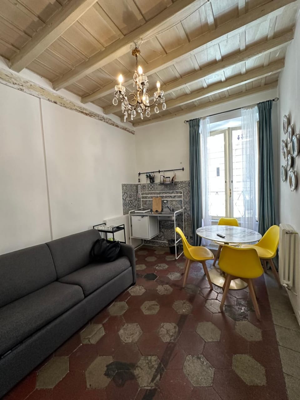 Kitchen or kitchenette, Living room, Dining area