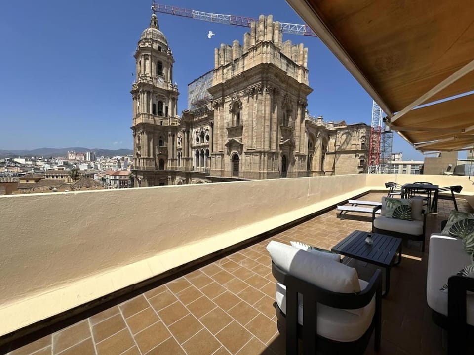 View (from property/room), Seating area, City view