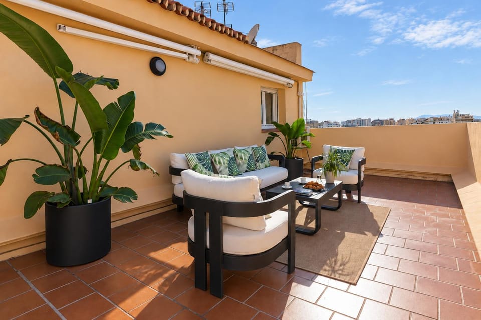 Day, Balcony/Terrace, Seating area