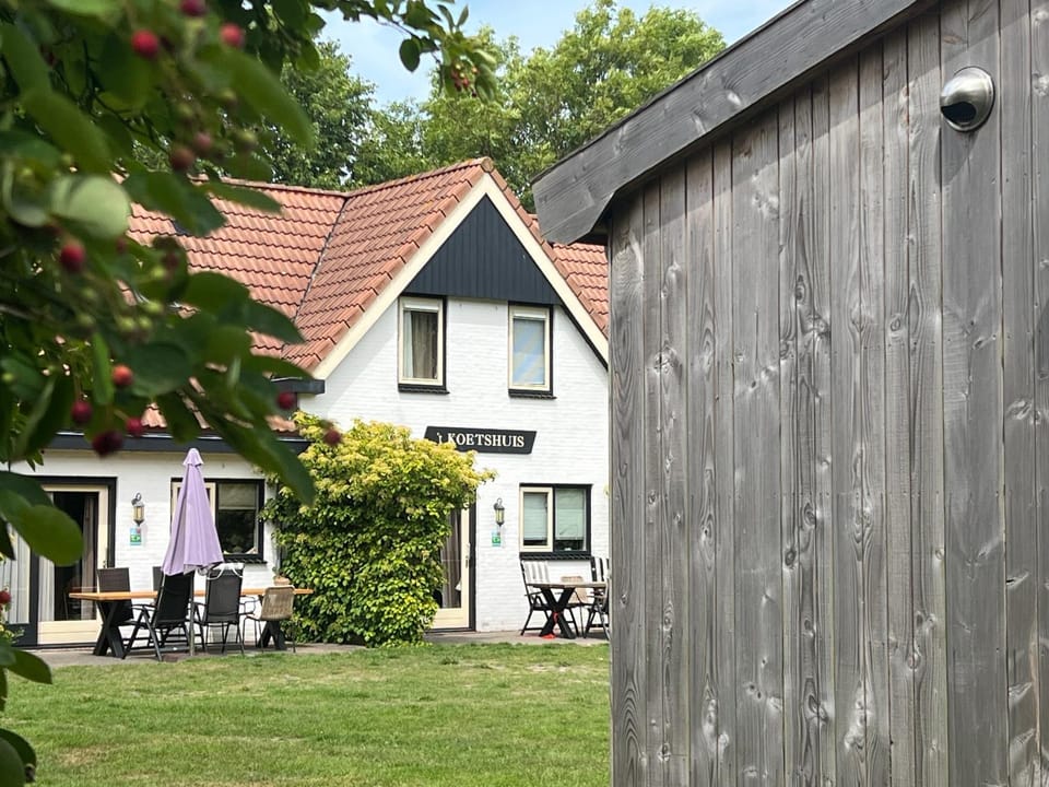 Property building, Garden