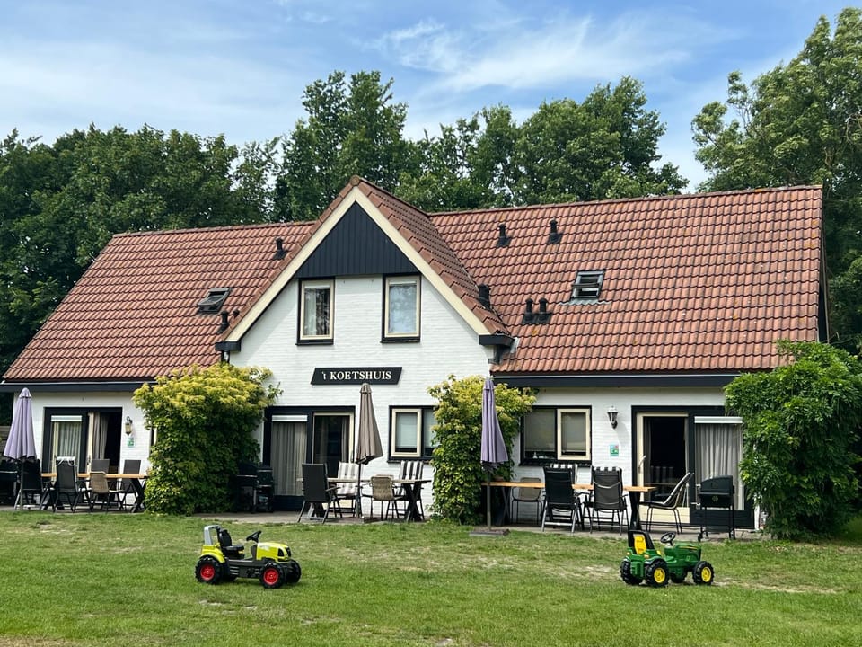 Property building, Natural landscape, Garden