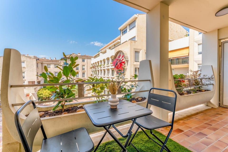 Balcony/Terrace, Dining area