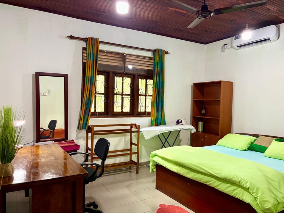 Serene Minuwangoda, 10 mins Airport Katunayake House in Western Province