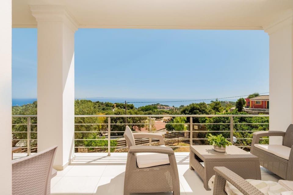 Day, Natural landscape, Balcony/Terrace, Seating area, Sea view