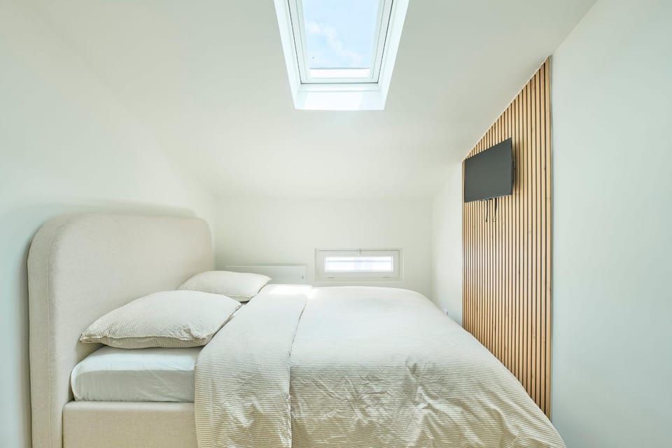 Richard Lenoir 11th Premium Rooftop Studio managed by Mey Agency Apartment in Paris