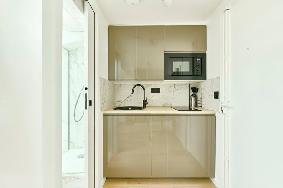 Richard Lenoir 11th Premium Rooftop Studio managed by Mey Agency Apartment in Paris