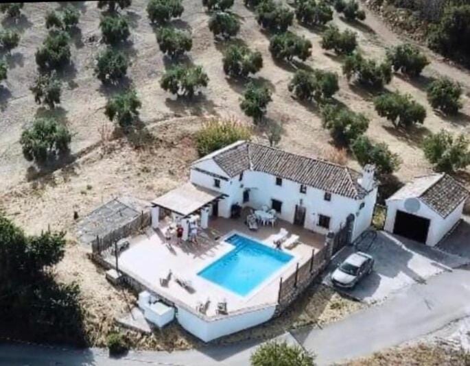 Fuente La Zarza Farmhouse Villa in Andalusia