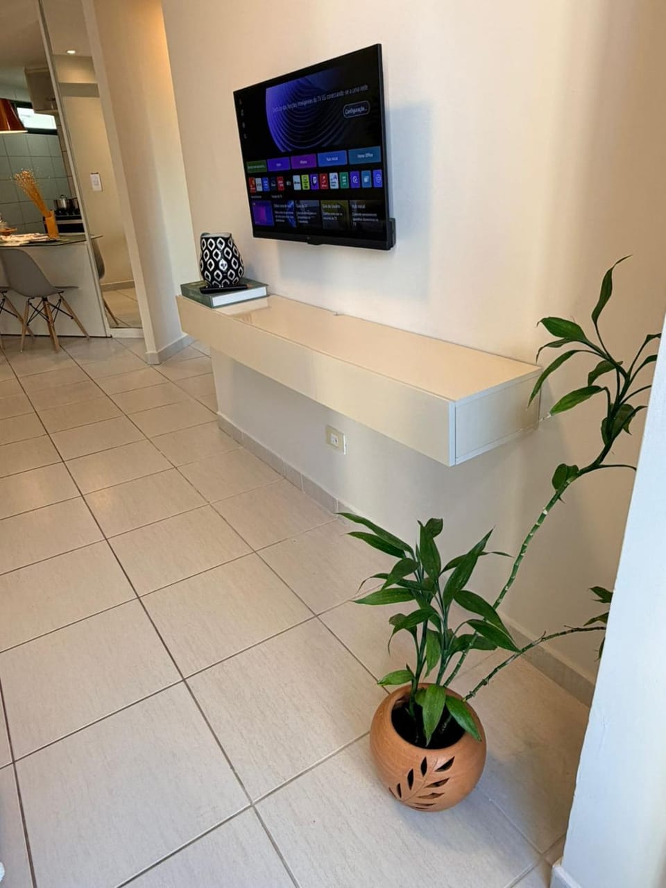Communal lounge/ TV room, Living room