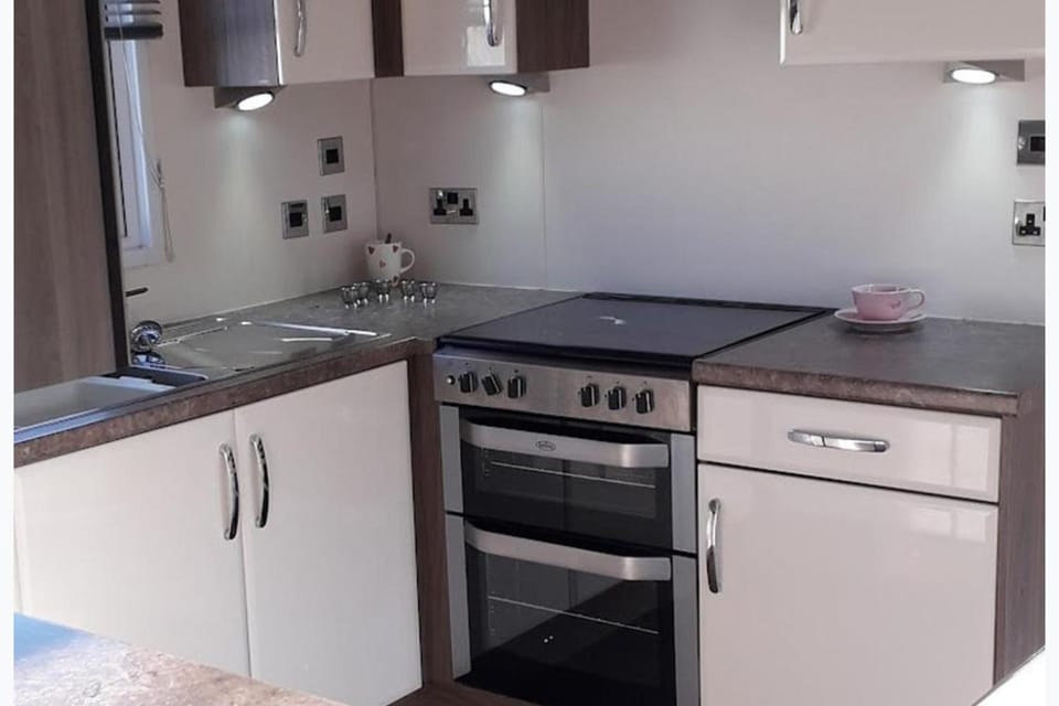 Seaside Lodge- Prestatyn- Sleeps 6 House in Prestatyn