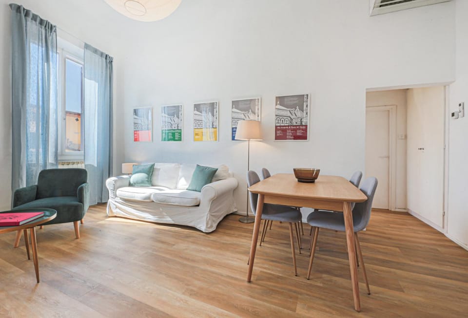 Day, Living room, Dining area