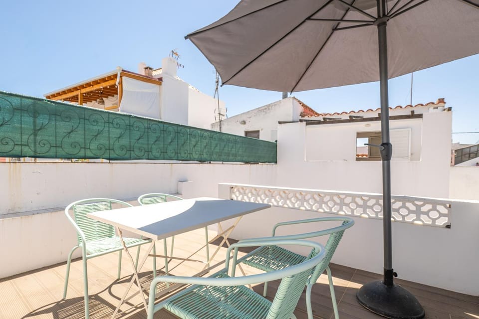 Balcony/Terrace, Meals