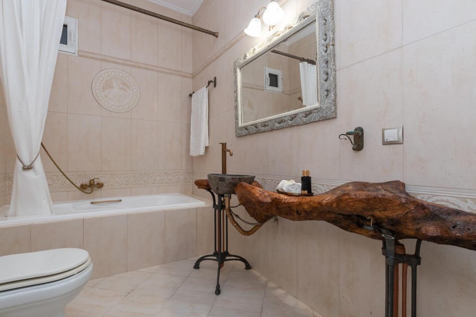 Bathroom, Bath