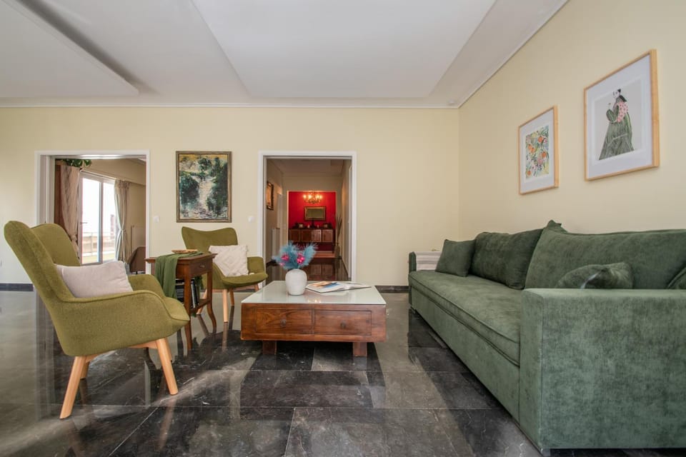 Living room, Seating area