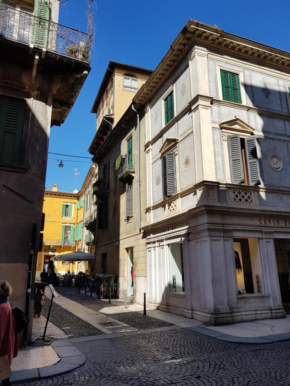 Property building, Day, Neighbourhood, City view, Street view, Location