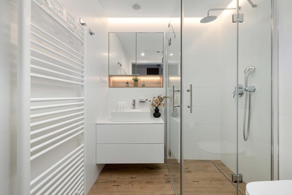 Shower, Bathroom