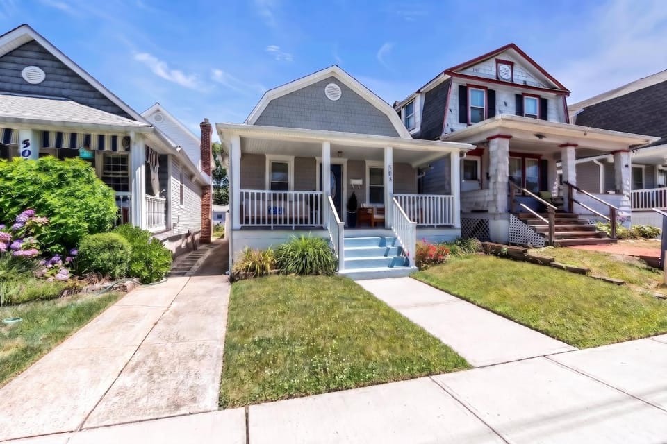 Property building, Facade/entrance, Neighbourhood, Children play ground, Garden, Parking