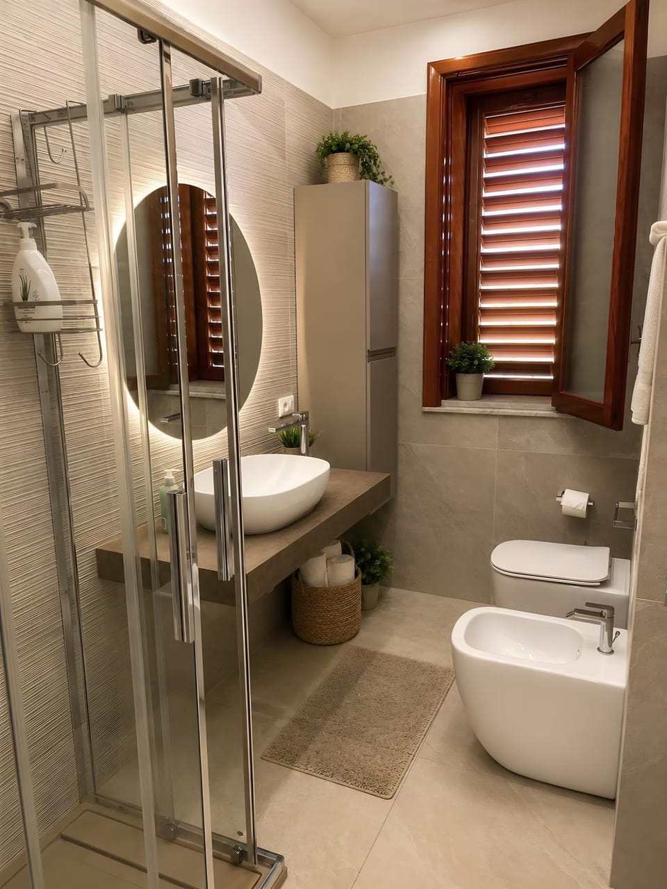 Bathroom, Living room