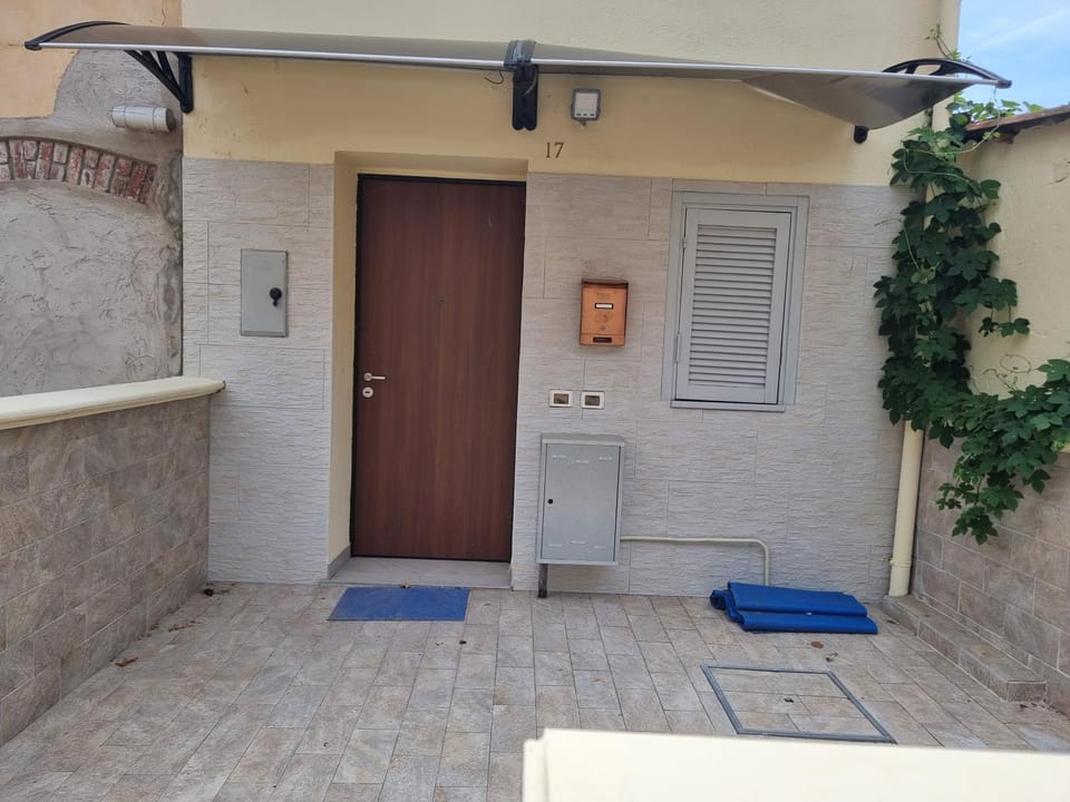 Property building, Garden