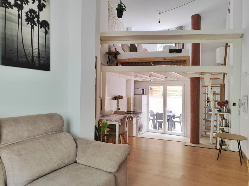 Kitchen or kitchenette, Living room, Seating area