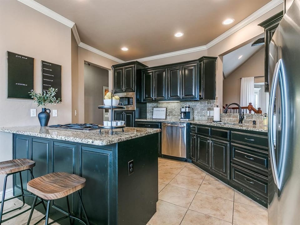 Welcome Home to Comfort and Convenience in Norman! House in Norman