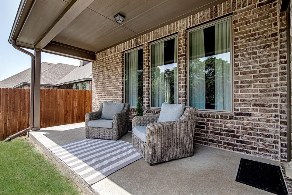 Cul-de-Sac Oasis Your Perfect Family Hideaway! House in Burleson