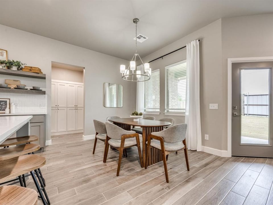 The Ladera Lane Retreat Country House in Norman