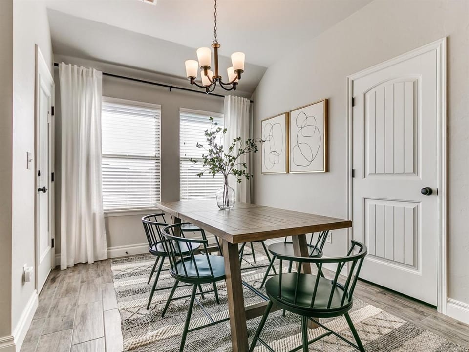 Excellent new home in wonderful neighborhood House in Yukon