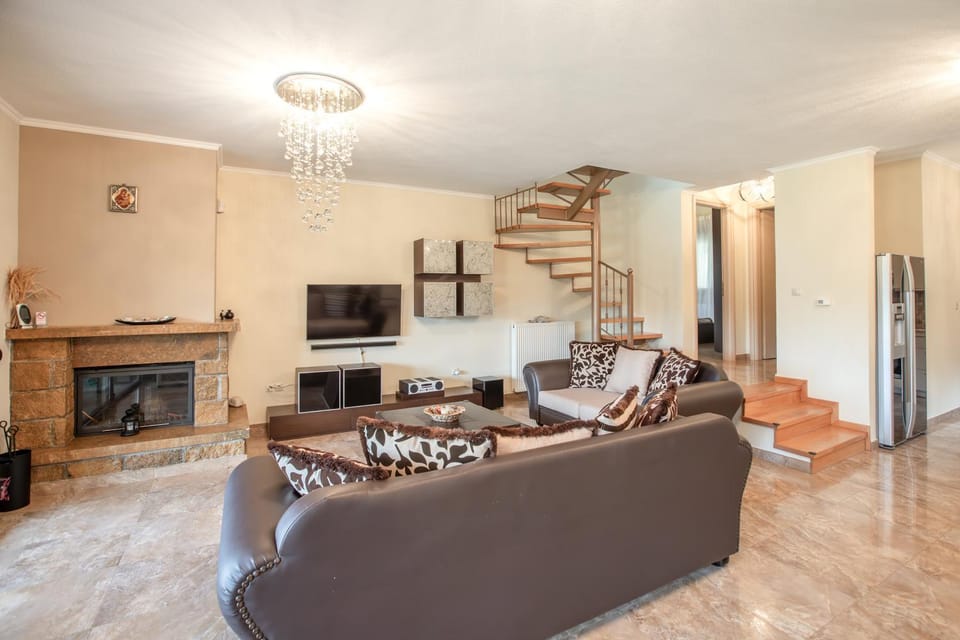 TV and multimedia, Living room, Seating area