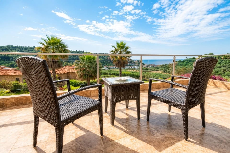 Natural landscape, Balcony/Terrace, Mountain view, Sea view
