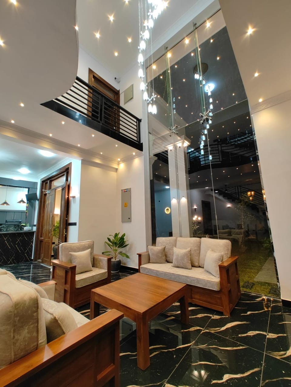Communal lounge/ TV room, Living room, Seating area