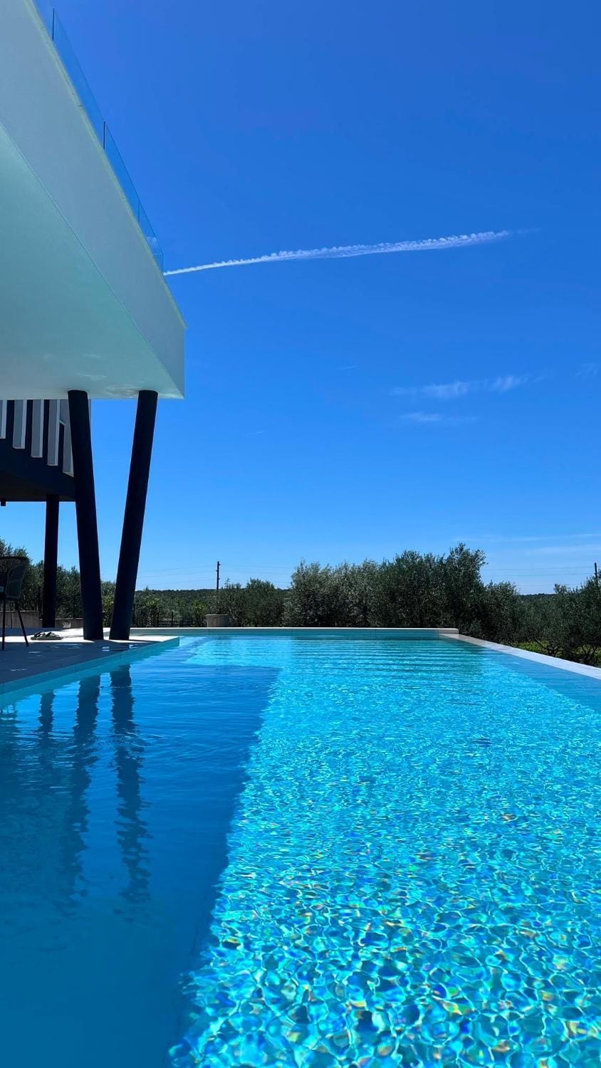 Natural landscape, Swimming pool