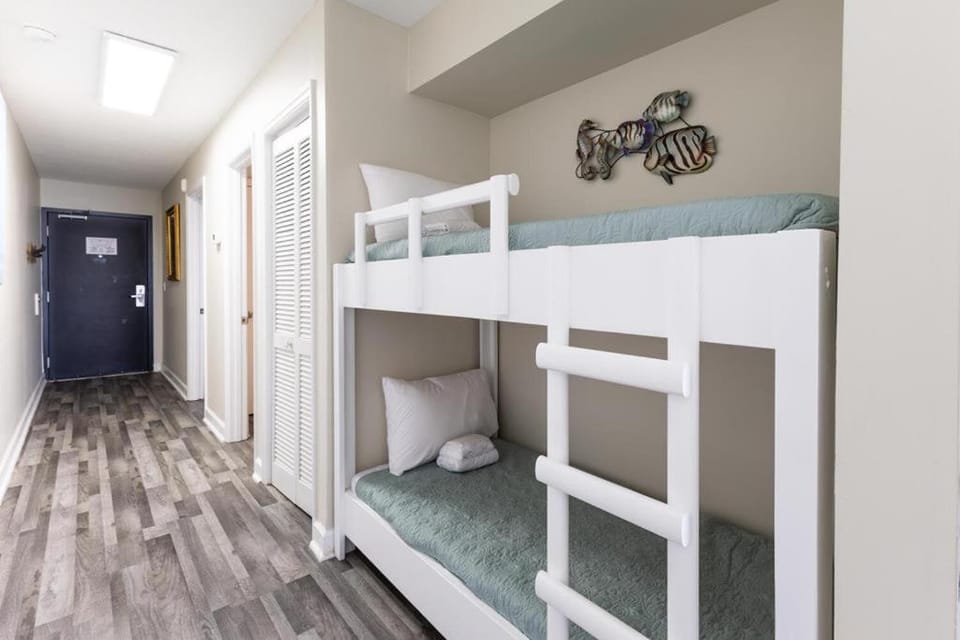 bunk bed