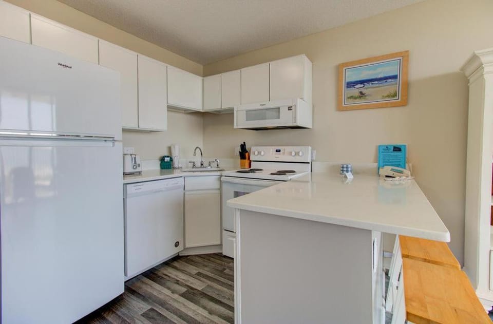 dishwasher, oven, stove, kitchen