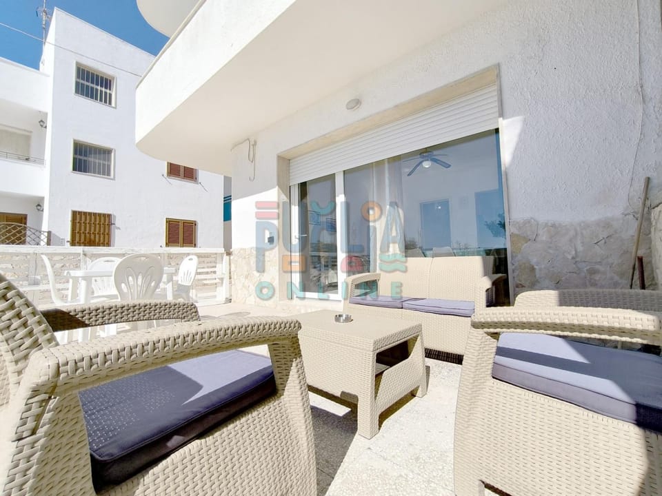 Patio, Day, View (from property/room), Balcony/Terrace, Balcony/Terrace, Living room, Seating area, Inner courtyard view, sunbed