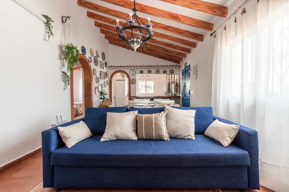 Living room, Photo of the whole room