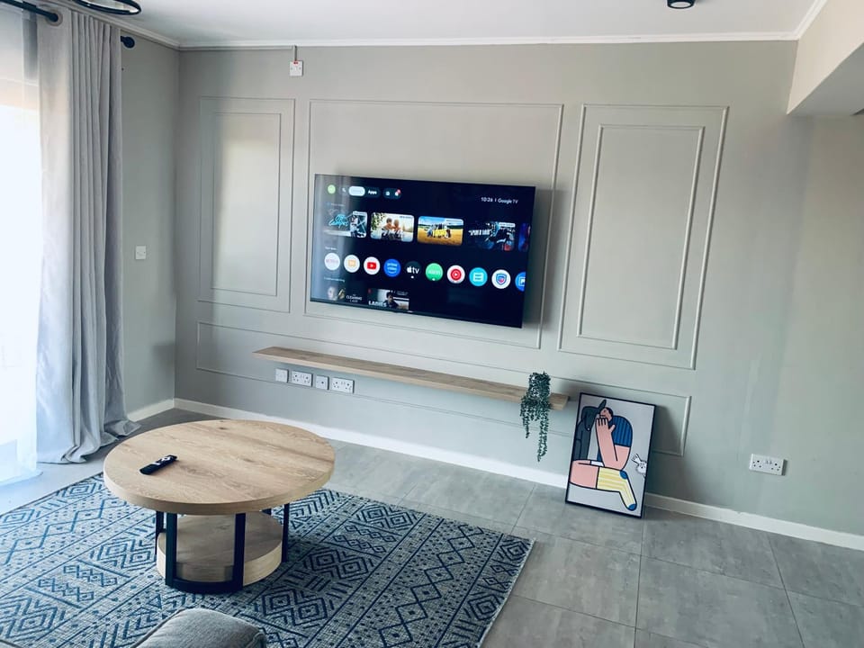 Communal lounge/ TV room, TV and multimedia, Living room