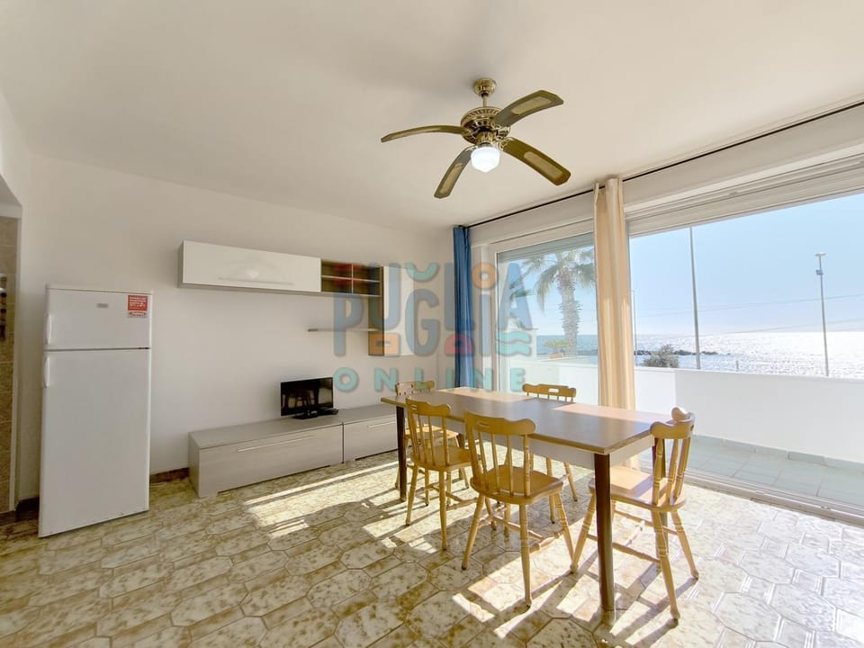 Natural landscape, Kitchen or kitchenette, Living room, Seating area, Dining area, Sea view, fireplace, minibar