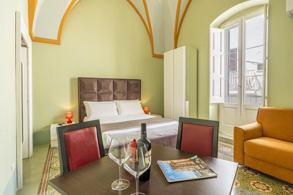 Bed, Photo of the whole room