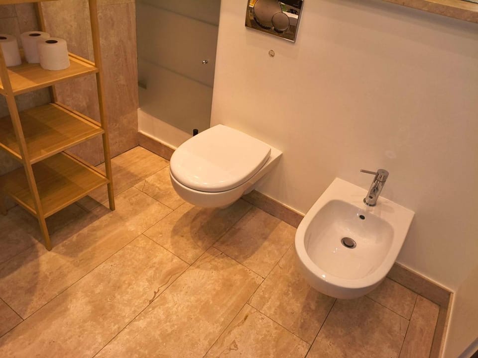 Fantastic-Inn Warszawa - FMW Pokój A Apartment in Warsaw