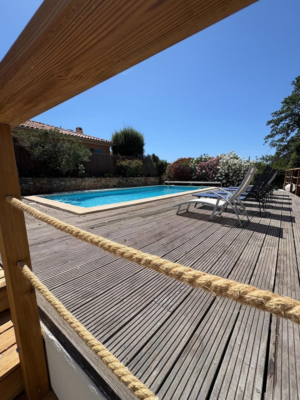Villa OIKOS avec piscine House in Oletta