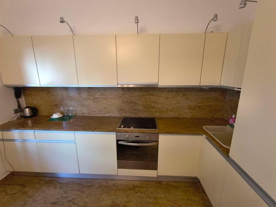 Fantastic-Inn Warszawa - FMW Pokój D House in Warsaw